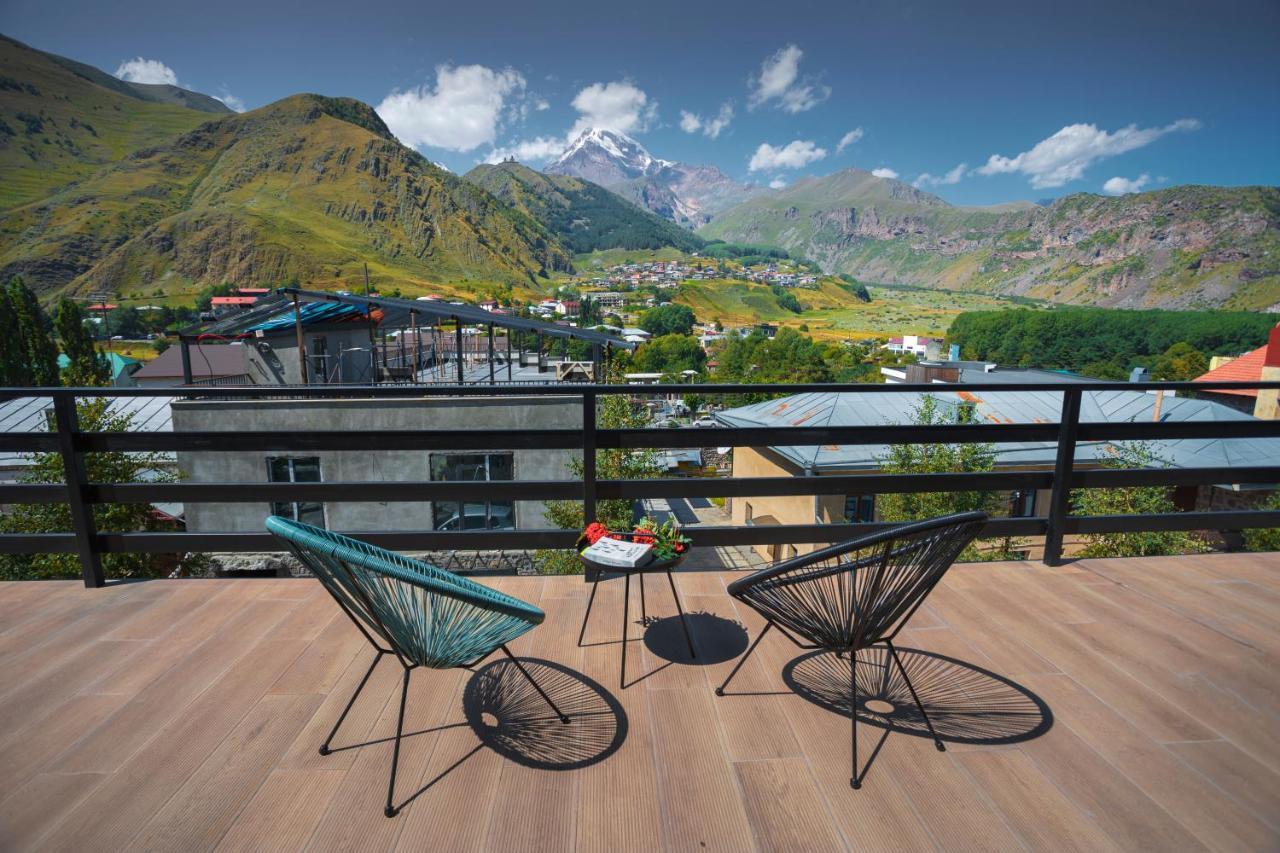 Hotel Inside Kazbegi 외부 사진