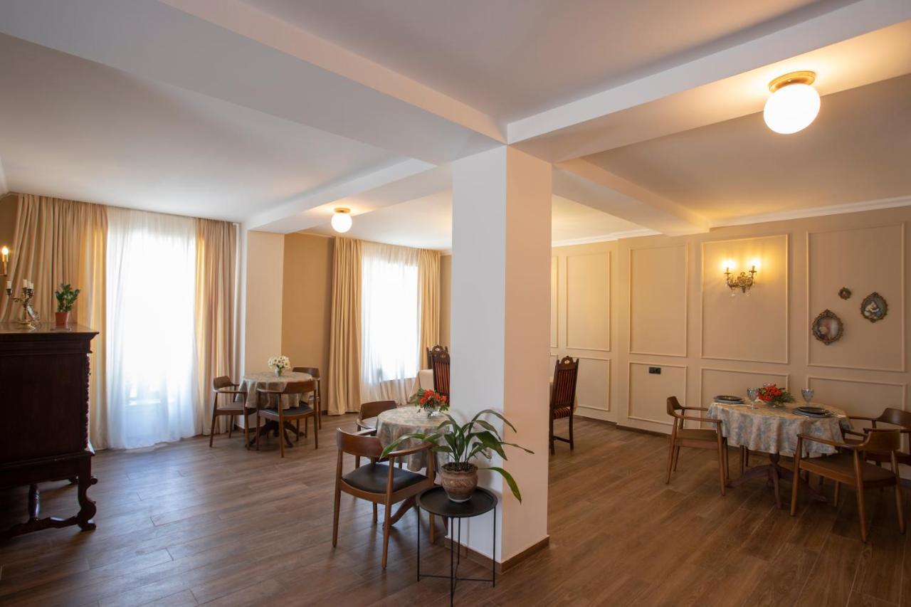 Hotel Inside Kazbegi 외부 사진