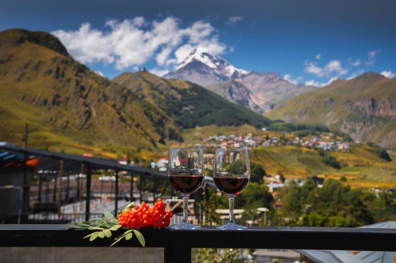 Hotel Inside Kazbegi 외부 사진
